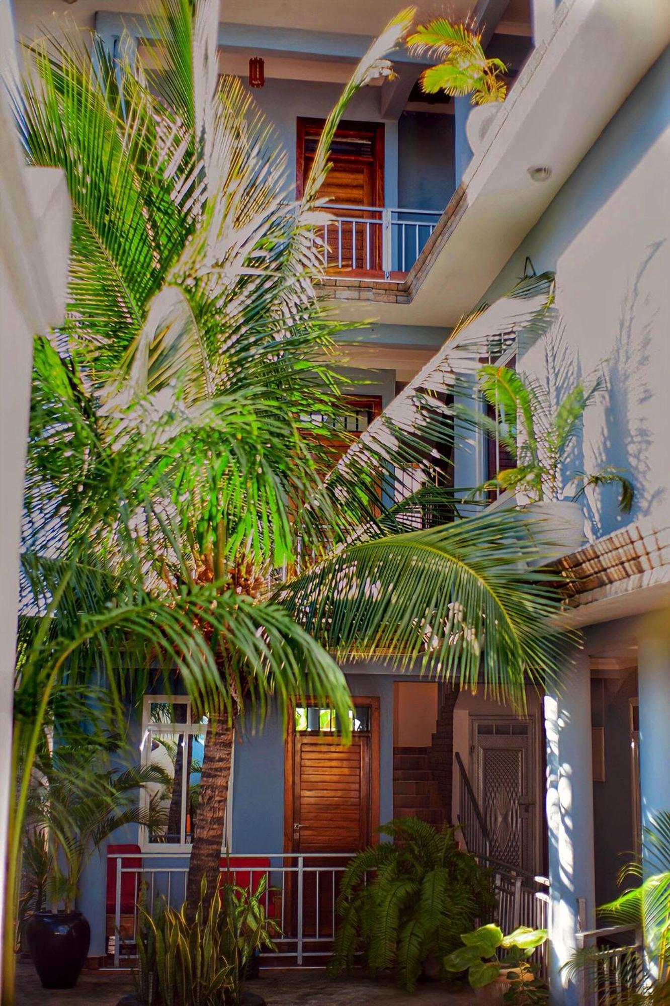Mangi Mangi Accomodation Нунгви Экстерьер фото